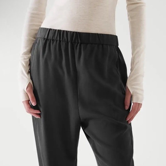 Cos Navy Cotton Lightweight Joggers 6 - Picture 6 of 8